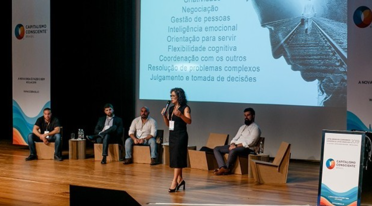 “Às vezes, propiciar ensino é não atrapalhar. É dar autonomia.” – palestra de Káritas Ribas se destaca no CCLAC 2019